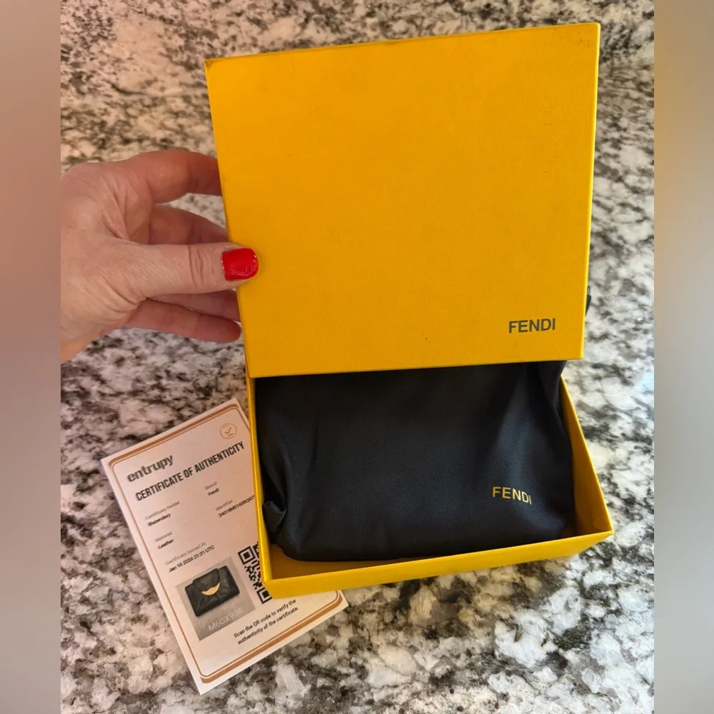PRICED2SELL🔥Fendi P. Foglio Spy Nappa Black Leather Wallet-COA box dust bag